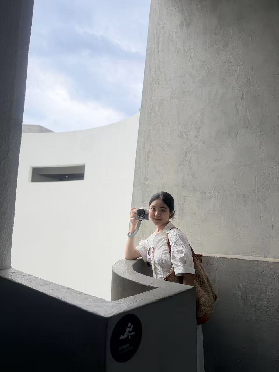Jingyi Li